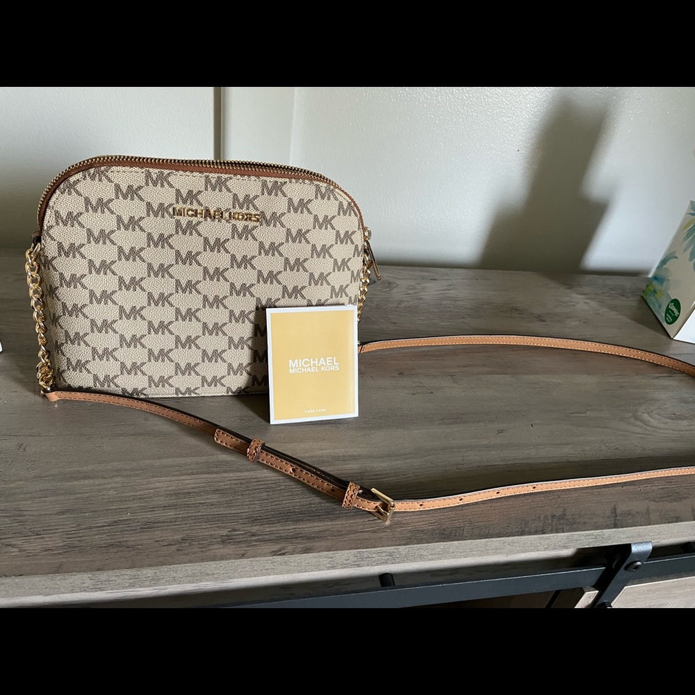 MK PURSE
